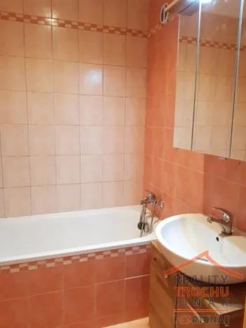 Pronájem bytu 2+1, Hradec Králové, Pod Zámečkem, 55 m2