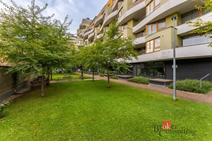 Prodej bytu 2+kk, Praha - Libeň, Kurta Konráda, 65 m2
