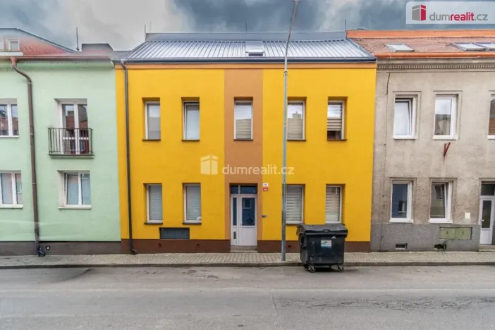 Pronájem bytu 1+kk, Lovosice, Husova, 22 m2