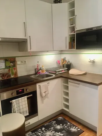 Pronájem bytu 1+kk, Praha - Vinohrady, Polská, 29 m2