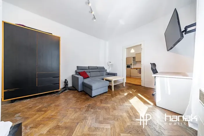 Prodej bytu 1+1, Praha - Podolí, Pod Pekařkou, 42 m2