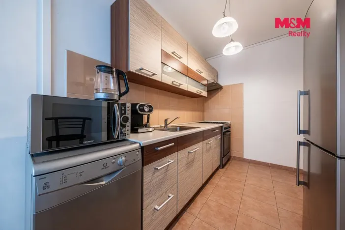 Prodej bytu 3+1, Praha, Neustupného, 81 m2