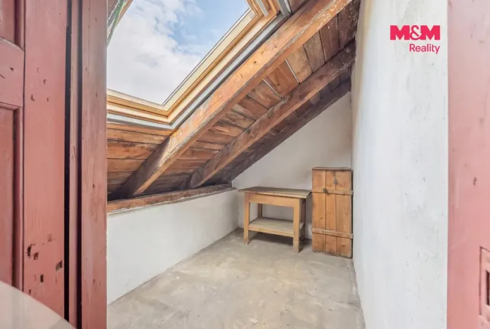 Prodej rodinného domu, Smečno, nám. T. G. Masaryka, 120 m2