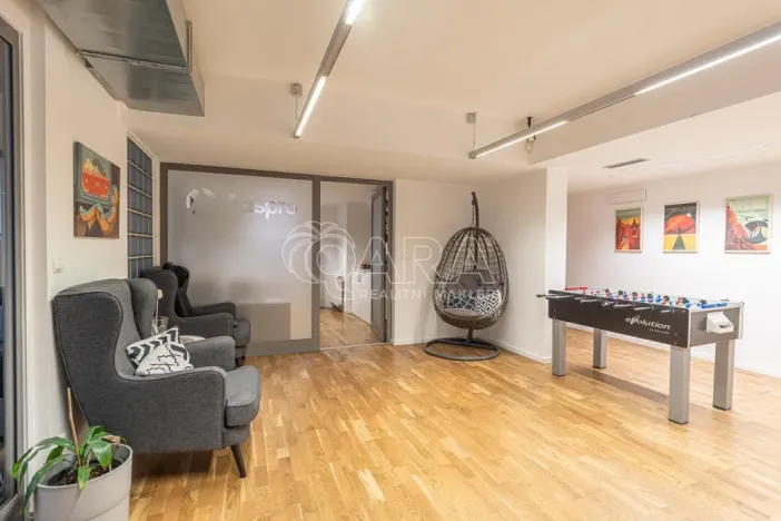 Prodej kanceláře, Praha - Žižkov, Prokopova, 335 m2