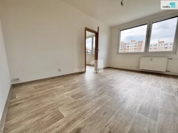 Prodej bytu 2+kk, Cvikov - Cvikov II, Sídliště, 36 m2