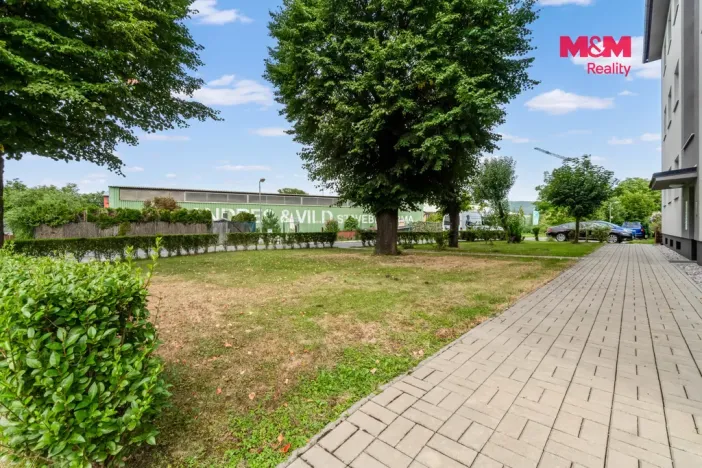 Prodej bytu 2+1, Králův Dvůr - Karlova Huť, Na Louce, 68 m2