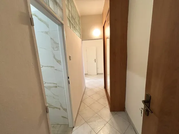 Pronájem bytu 1+1, Hulín, nám. Míru, 45 m2