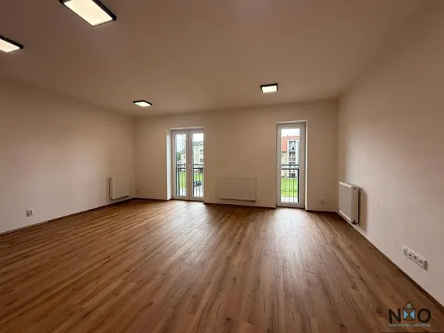 Pronájem bytu 1+kk, Úherce, Hlavní, 39 m2