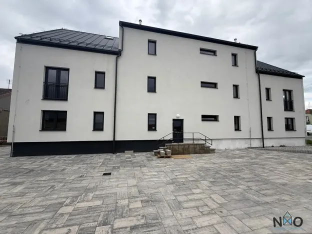 Pronájem bytu 1+kk, Úherce, Hlavní, 39 m2
