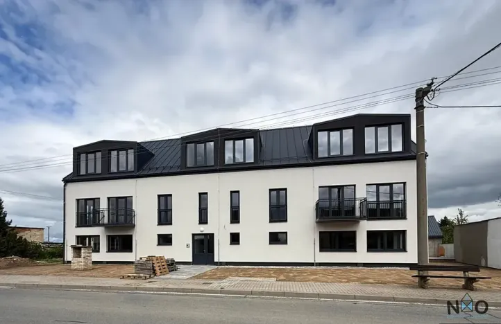 Pronájem bytu 1+kk, Úherce, Hlavní, 39 m2