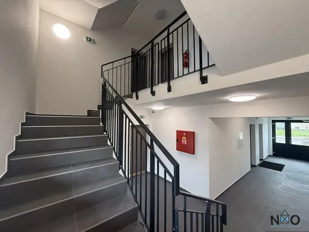 Pronájem bytu 1+kk, Úherce, Hlavní, 39 m2