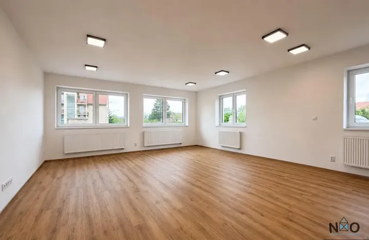 Pronájem bytu 2+kk, Úherce, Hlavní, 73 m2