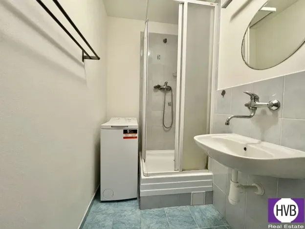 Prodej bytu 1+kk, Praha - Háje, Hlavatého, 27 m2