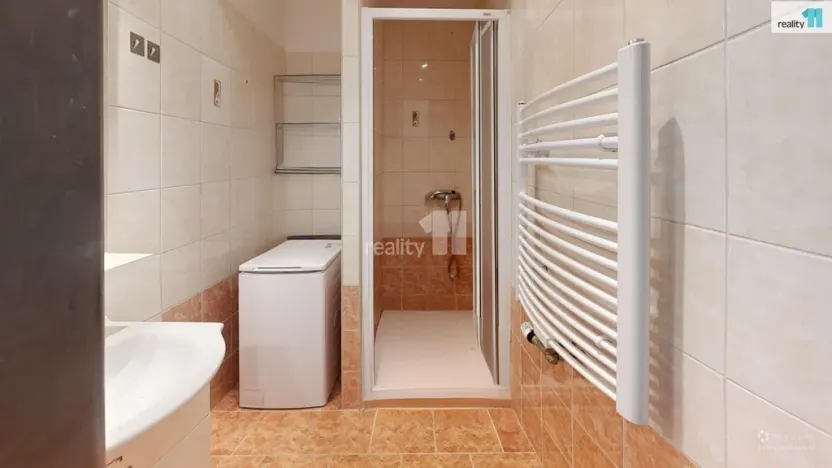 Prodej bytu 2+1, Pardubice - Zelené Předměstí, náměstí Dukelských hrdinů, 57 m2