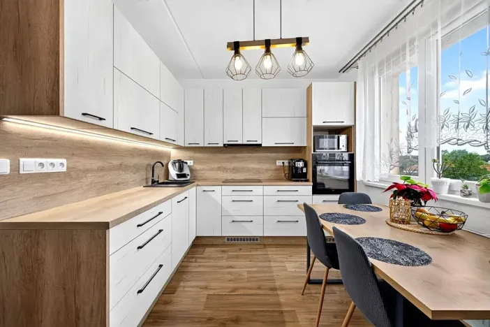 Prodej bytu 3+1, Trhové Sviny, Budovatelská, 73 m2