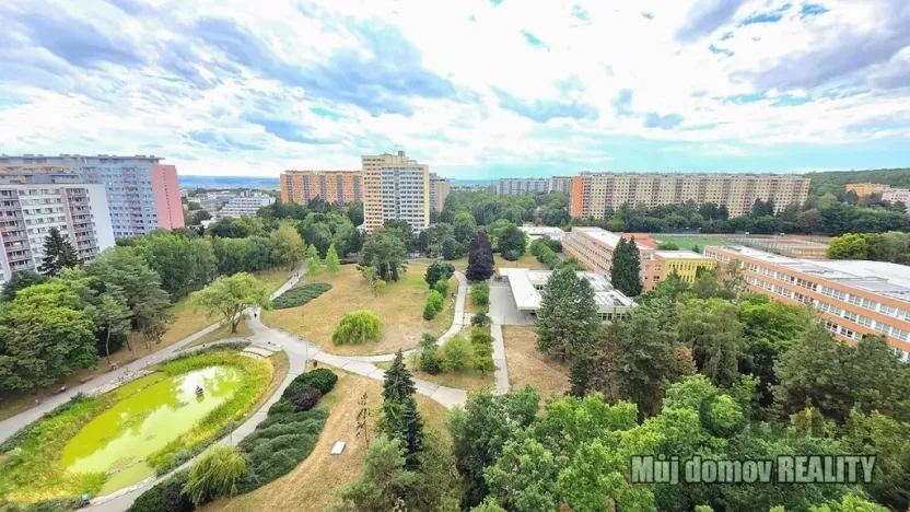 Pronájem bytu 3+1, Praha - Kobylisy, Famfulíkova, 68 m2