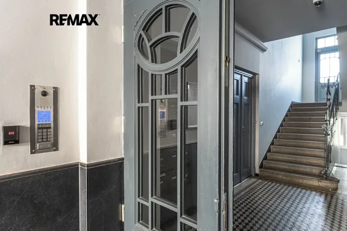 Prodej komerční nemovitosti, Praha - Vršovice, Kodaňská, 56 m2