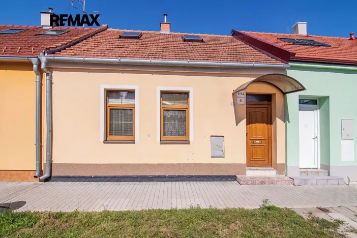 Prodej rodinného domu, Břeclav, náměstí Petra Bezruče, 70 m2