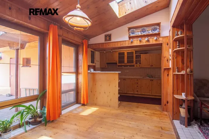 Prodej rodinného domu, Břeclav, náměstí Petra Bezruče, 70 m2