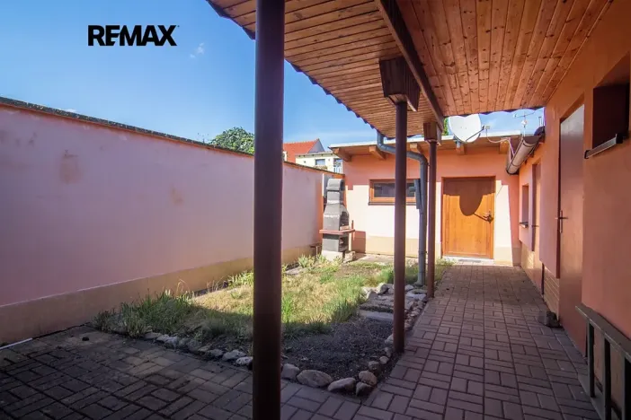 Prodej rodinného domu, Břeclav, náměstí Petra Bezruče, 70 m2