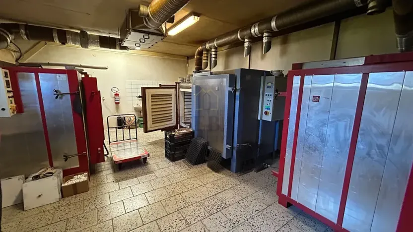 Prodej výrobních prostor, Vojkovice, 435 m2