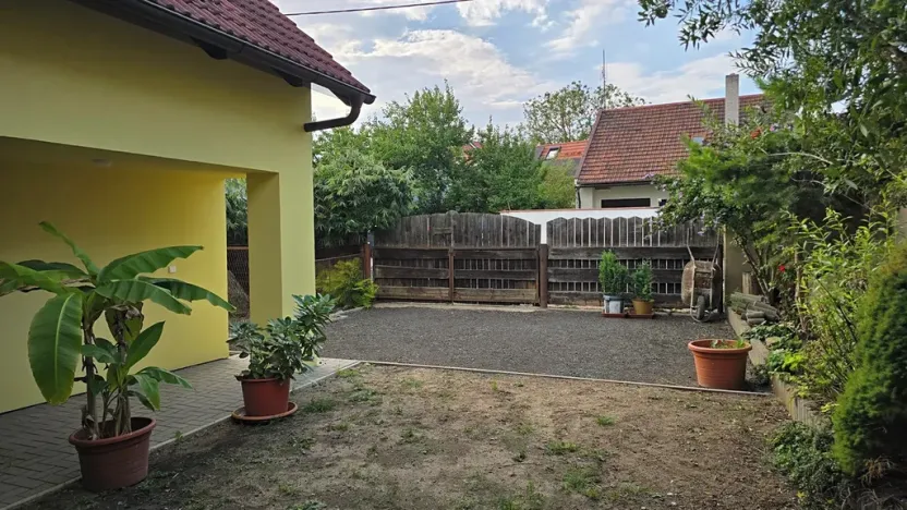 Prodej rodinného domu, Zlonín, Hlavní, 235 m2