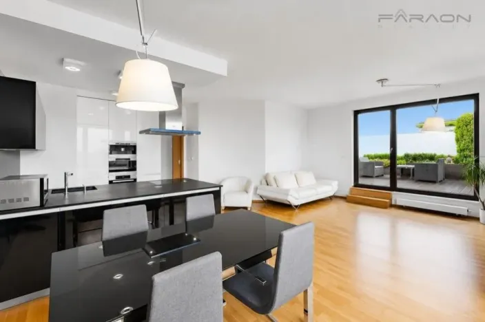 Pronájem bytu 3+kk, Praha - Vinohrady, Korunní, 146 m2