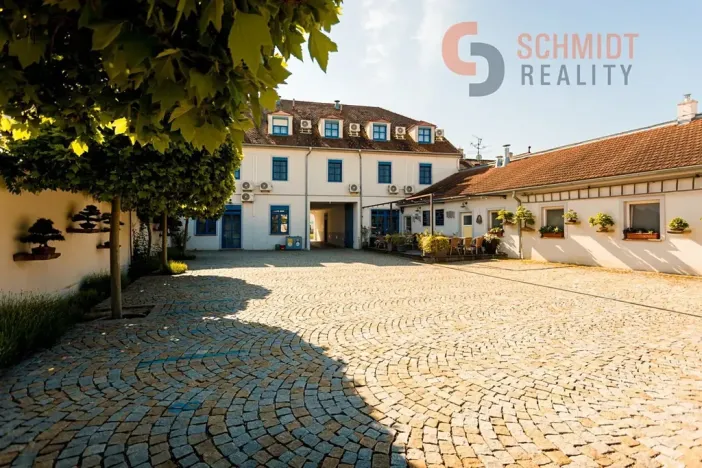 Prodej ubytování, Mikulov, Republikánské obrany, 1024 m2