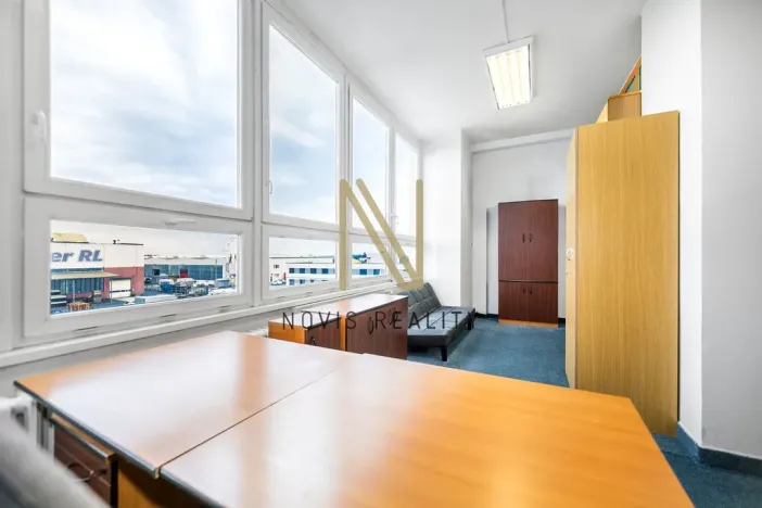 Pronájem kanceláře, Plzeň - Skvrňany, Domažlická, 16 m2