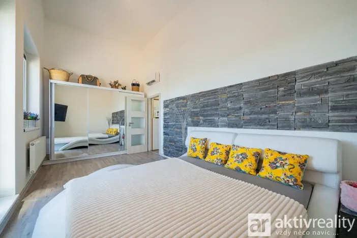 Prodej bytu 2+kk, Praha, Pastevců, 54 m2