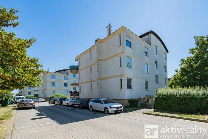 Prodej bytu 2+kk, Praha, Pastevců, 54 m2