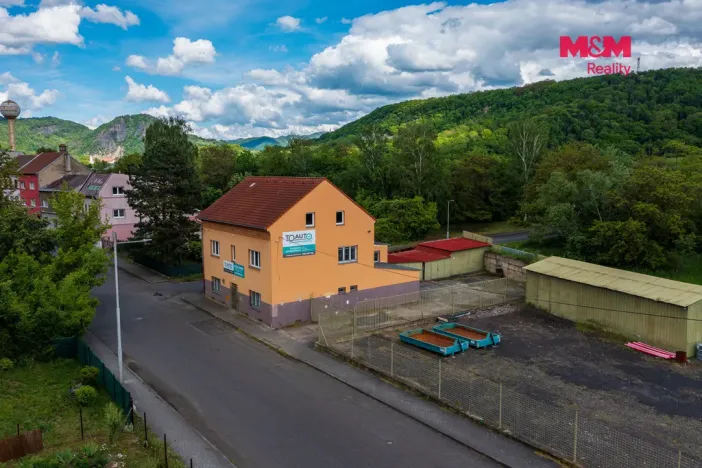 Prodej obchodního prostoru, Ústí nad Labem - Neštěmice, Veslařská, 240 m2