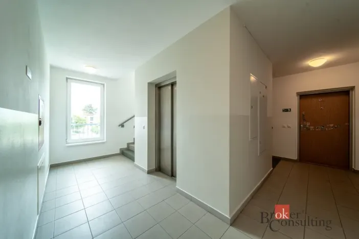 Prodej bytu 2+kk, Praha - Malešice, Ungarova, 55 m2