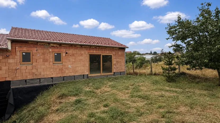 Prodej bytu 3+kk, Holubice, 81 m2