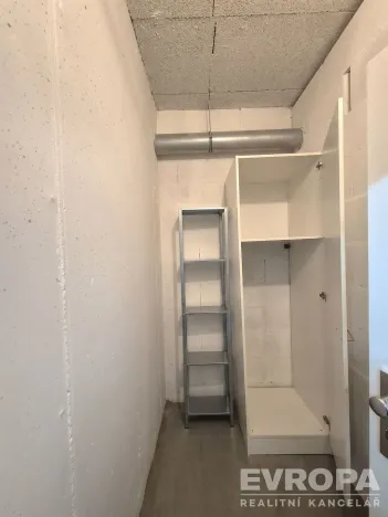 Prodej bytu 1+kk, Praha - Řeporyje, Kakosova, 36 m2