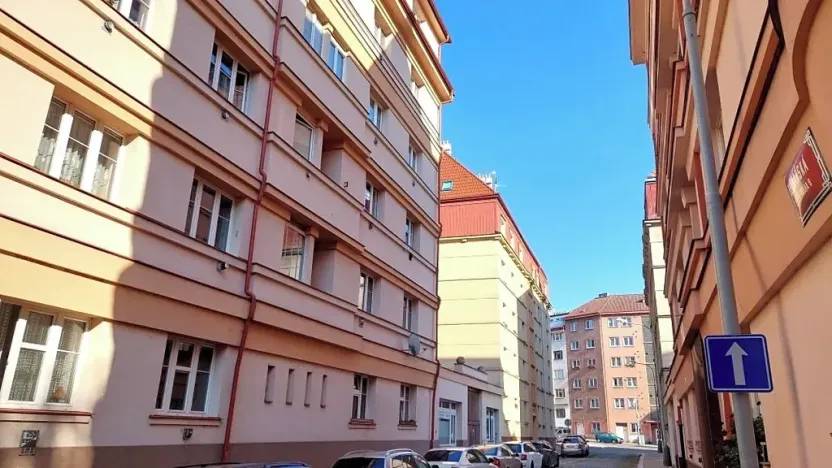 Pronájem bytu 4+kk, Praha - Libeň, Bednářská, 55 m2