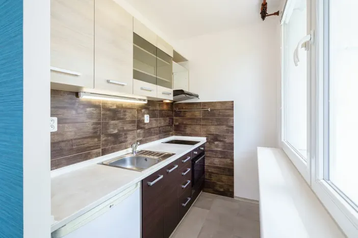 Prodej bytu 1+kk, Praha - Prosek, Veltruská, 33 m2