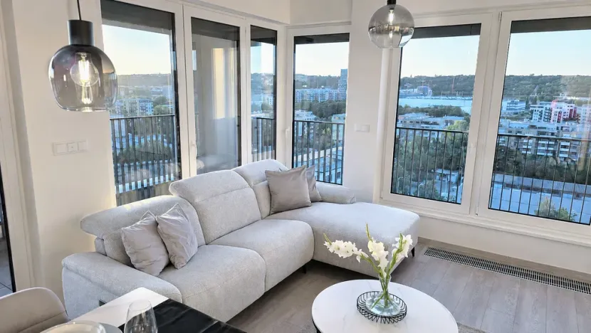 Pronájem bytu 2+kk, Praha - Hloubětín, Poděbradská, 67 m2