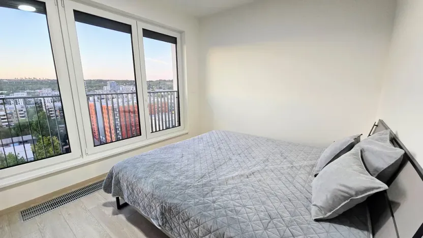 Pronájem bytu 2+kk, Praha - Hloubětín, Poděbradská, 67 m2