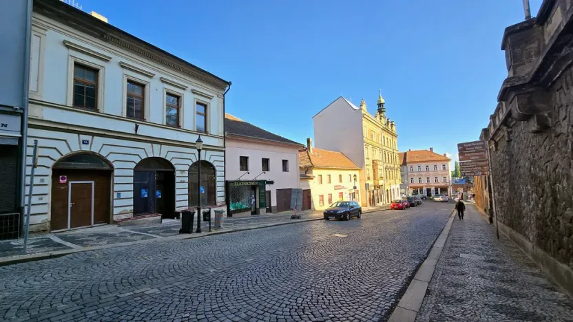 Pronájem obchodního prostoru, Roudnice nad Labem, Arnoštova, 70 m2