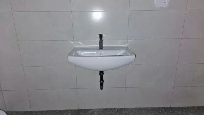 Pronájem obchodního prostoru, Roudnice nad Labem, Arnoštova, 70 m2