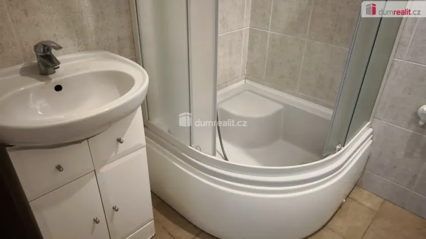 Prodej bytu 3+1, Spálené Poříčí, Lipnická, 64 m2