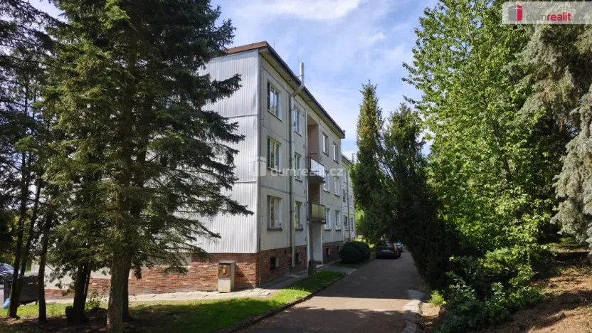 Prodej bytu 3+1, Spálené Poříčí, Lipnická, 64 m2