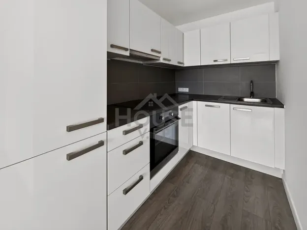 Prodej bytu 2+kk, Praha - Prosek, Prosecká, 42 m2