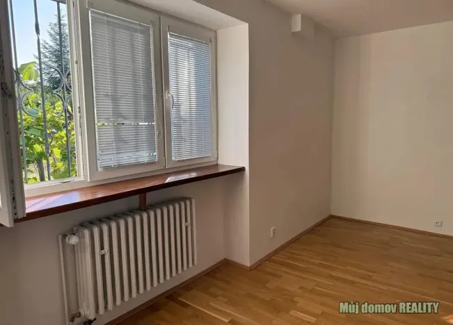 Pronájem bytu 2+1, Praha - Ruzyně, U silnice, 63 m2