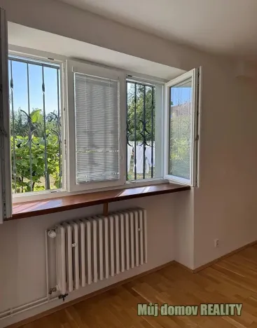 Pronájem bytu 2+1, Praha - Ruzyně, U silnice, 63 m2