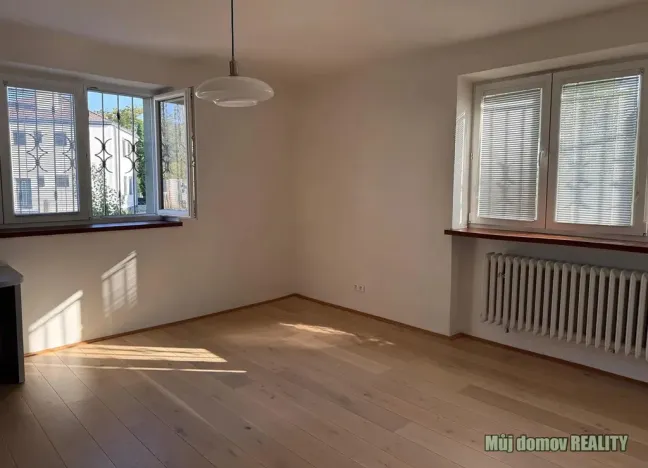 Pronájem bytu 2+1, Praha - Ruzyně, U silnice, 63 m2