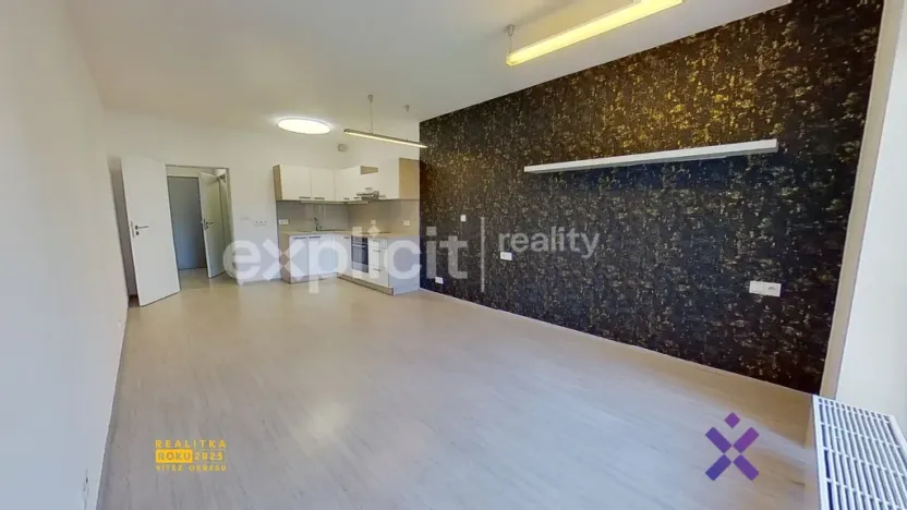 Pronájem bytu 1+kk, Zlín, Křiby, 33 m2