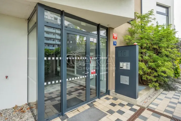 Prodej bytu 2+kk, Praha - Stodůlky, Svitákova, 62 m2
