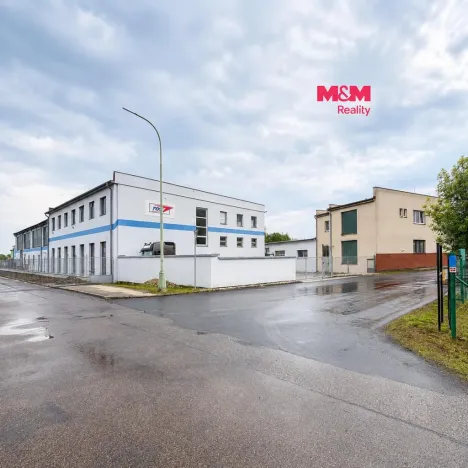 Pronájem kanceláře, Moravany - Platěnice, 139 m2